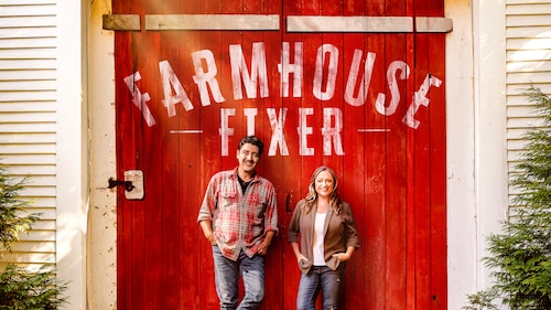 Farmhouse Fixer poster — TV series on Max