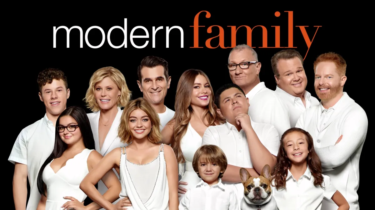 Modern Family poster — TV series on Disney+