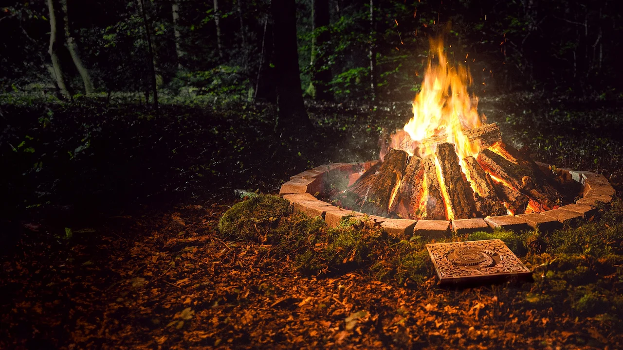 Family Pack: Fireplace poster — movie on Netflix